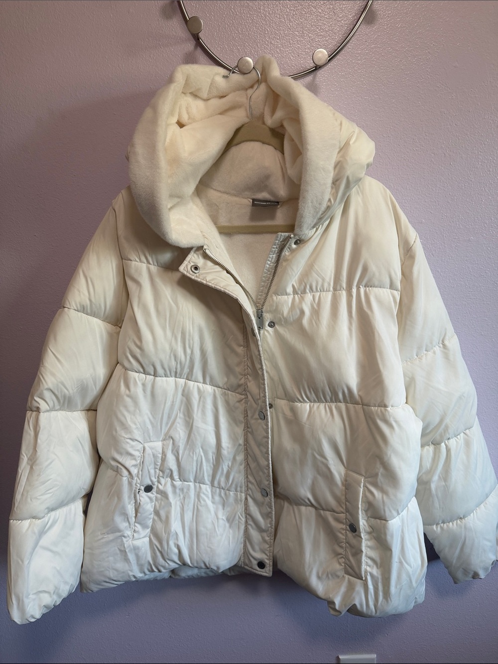 32 Degrees White Hooded Puffer Jacket